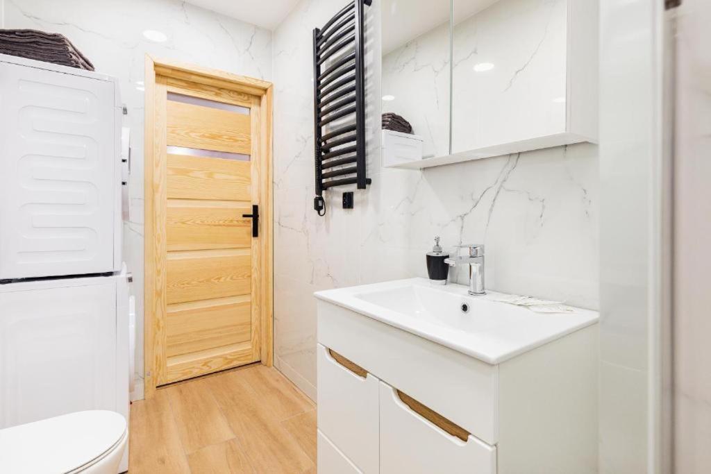 Bm Apartamenty Waly Chrobrego Radogoska Parking Free Щецин Экстерьер фото